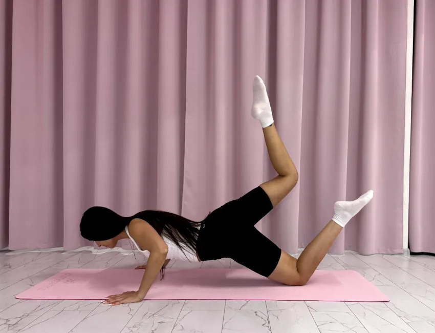 Total Body в студии Twinkle: зал студии, ул. Леонида Левина, 7